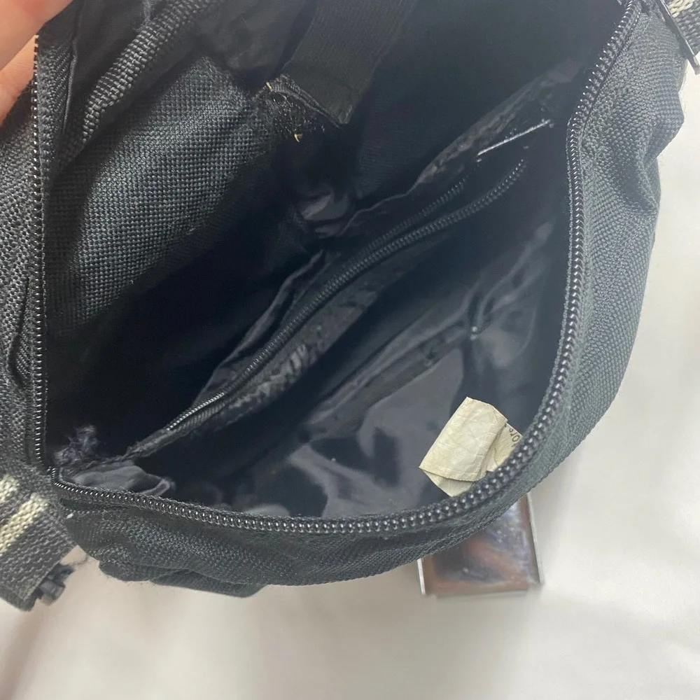 Buckle-Down Chevrolet Seatbelt Buckle Crossbody Bag Black Nylon Messenger